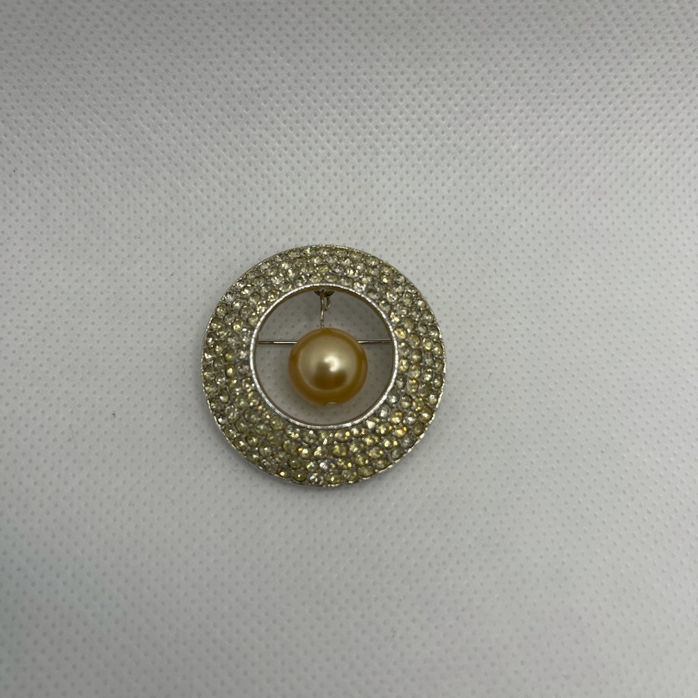 Kramer of New York Vintage Brooch